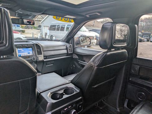 Used 2019 Ford Expedition Limited w/ Equipment Group 302A image 23