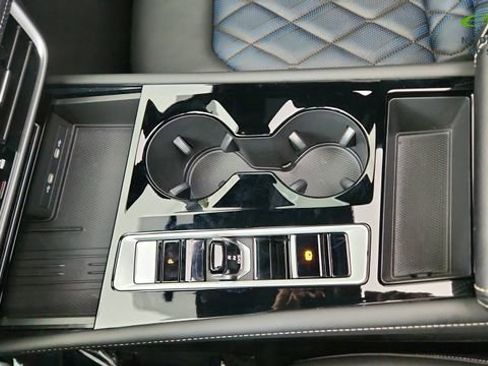 Used 2025 Volkswagen Atlas Cross Sport SEL Premium R-Line image 57