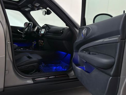 Used 2017 MINI Cooper Clubman S image 25