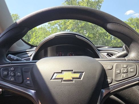 Used 2024 Chevrolet Malibu LT FWD image 24