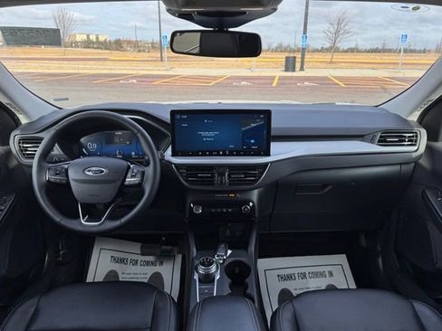 Used 2025 Ford Escape Platinum image 14