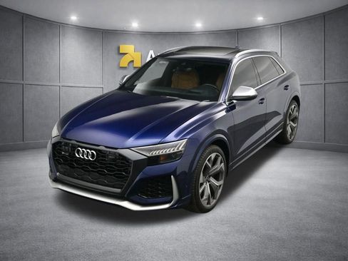 Used 2022 Audi RS Q8 w/ Luxury Package image 47