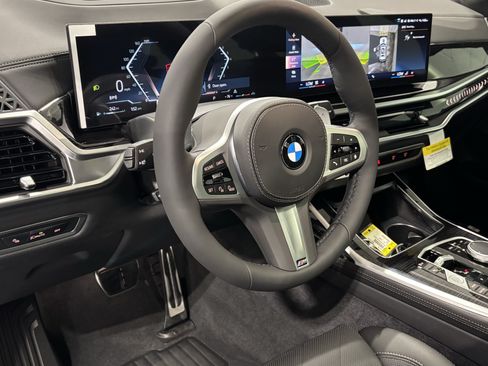 New 2027 BMW X7 xDrive40i w/ M Sport Package AWD/4WD image 13