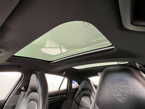 Used 2020 Porsche Panamera 4 AWD/4WD image 32