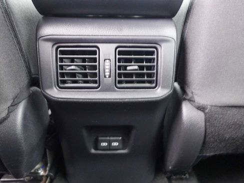 Used 2025 Toyota RAV4 XLE image 26