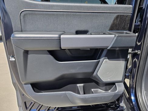 Used 2022 Ford F150 Lightning Lariat AWD/4WD image 26