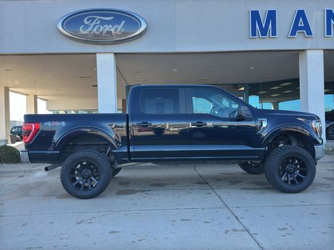 Used 2023 Ford F150 XLT w/ Trailer Tow Package image 7