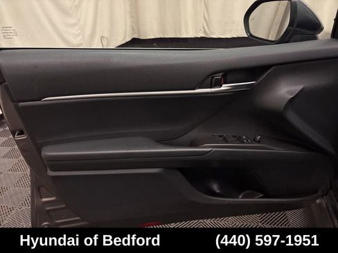 Used 2023 Toyota Camry LE FWD image 10