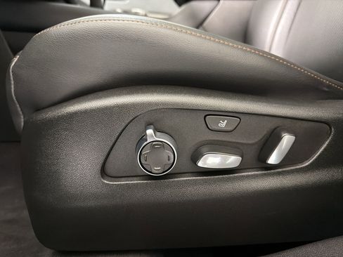 Used 2023 Cadillac XT4 Sport FWD image 12