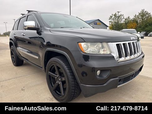 Used 2013 Jeep Grand Cherokee Overland w/ Advance Technology Group image 24
