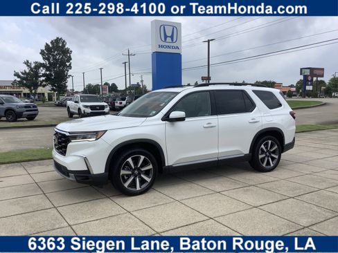 Certified 2023 Honda Pilot Touring image 1