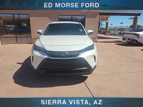 Used 2021 Toyota Venza LE w/ Carpet Mat Package (TMS) AWD/4WD image 2