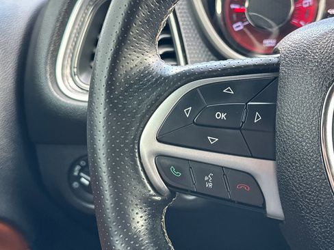 Used 2015 Dodge Challenger SRT Hellcat image 36