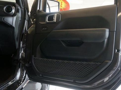 Used 2021 Jeep Wrangler Unlimited Sahara image 62