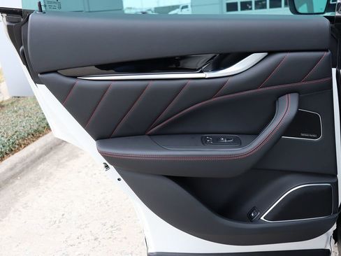 Used 2022 Maserati Levante Modena image 53