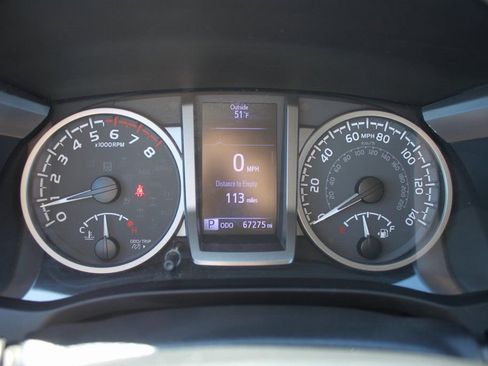 Used 2020 Toyota Tacoma SR5 image 15