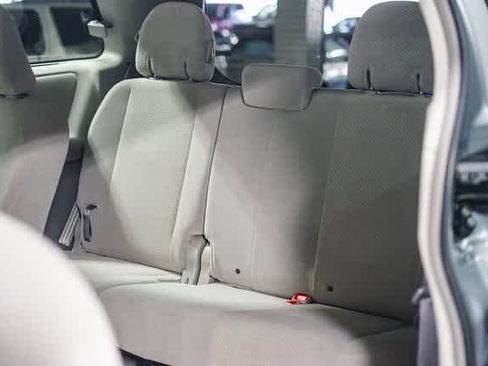 Used 2012 Toyota Sienna LE w/ Towing Pkg image 20