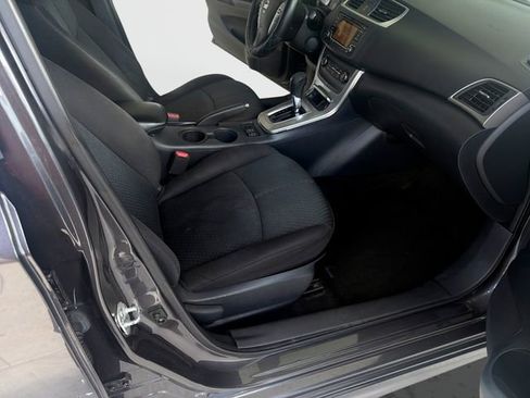 Used 2015 Nissan Sentra SR FWD image 34