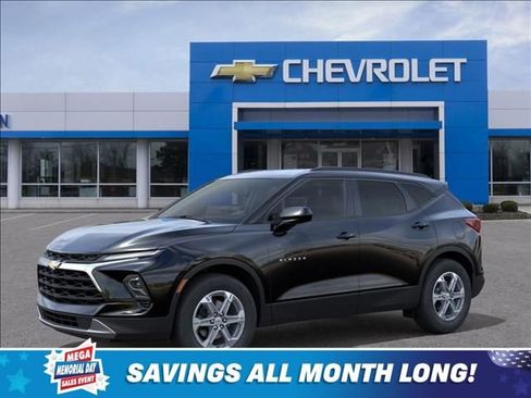 New 2026 Chevrolet Blazer LT w/ Convenience Package FWD image 2