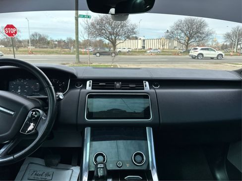 Used 2018 Land Rover Range Rover Sport SE image 31