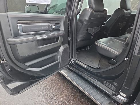 Used 2017 RAM 1500 Limited image 26
