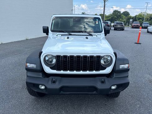 Used 2024 Jeep Wrangler Unlimited Sport AWD/4WD image 2