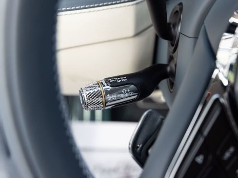 New 2026 Bentley Flying Spur Plug-In Hybrid AWD/4WD image 44