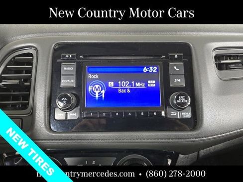 Used 2017 Honda HR-V LX image 19