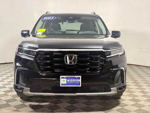 Used 2023 Honda Pilot Touring image 9