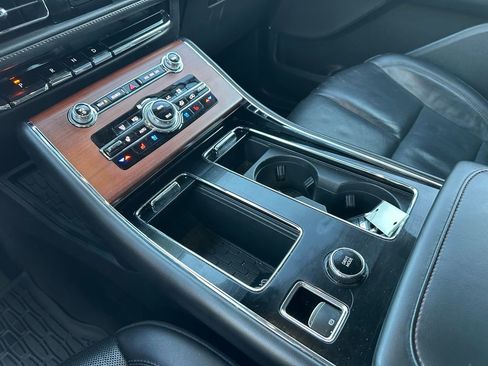Used 2023 Lincoln Aviator Reserve w/ Equipment Group 201A image 35
