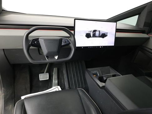 Used 2024 Tesla Cybertruck AWD Crew Cab image 9