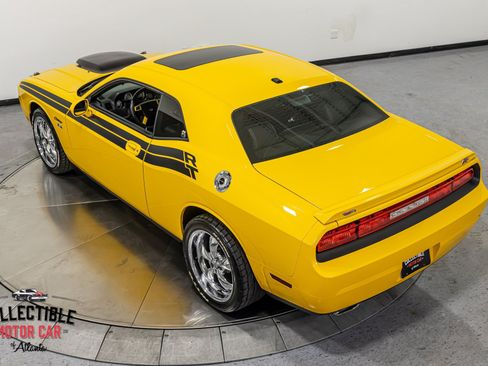 Used 2010 Dodge Challenger R/T RWD image 30