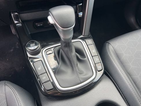 Certified 2025 Kia Seltos SX image 17