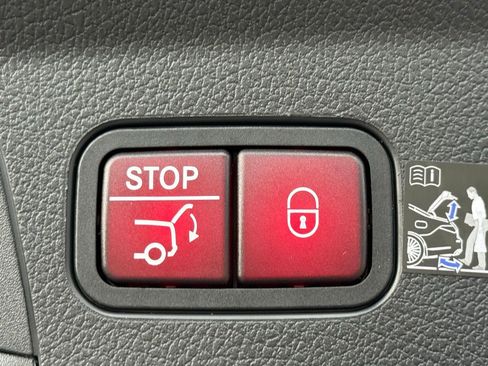 New 2026 Mercedes-Benz GLE 53 AMG 4MATIC Coupe image 13