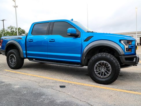 Used 2019 Ford F150 Raptor w/ Equipment Group 802A Luxury AWD/4WD image 5