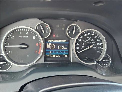 Used 2015 Toyota Tundra SR5 w/ SR5 Upgrade Package image 8