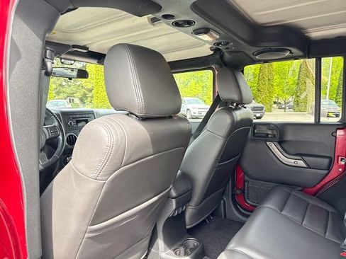 Used 2012 Jeep Wrangler Unlimited Sport AWD/4WD image 13