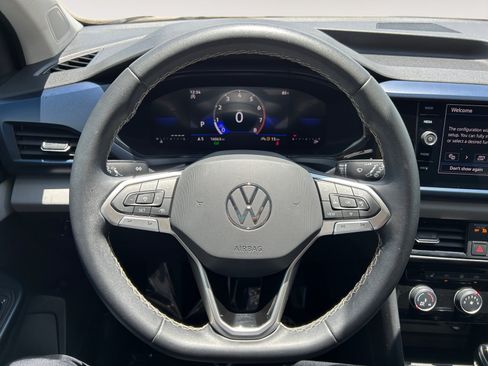 Used 2023 Volkswagen Taos SE FWD image 13