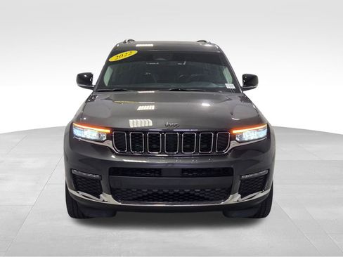 Used 2022 Jeep Grand Cherokee L Limited image 9