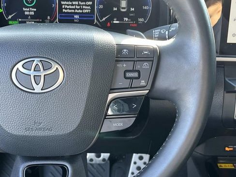 Used 2025 Toyota Camry XSE FWD image 29