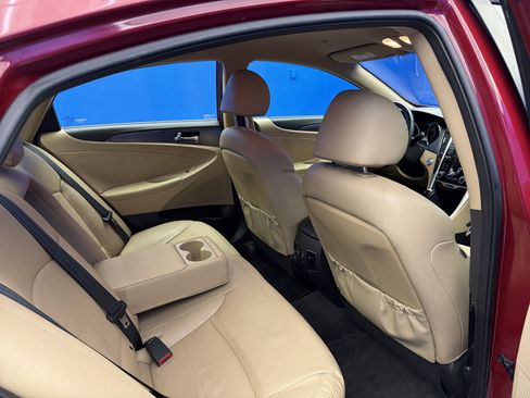 Used 2012 Hyundai Sonata Hybrid w/ Leather Pkg image 25