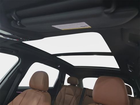 Certified 2025 Audi Q7 2.0T Premium w/ Convenience Plus Package image 25