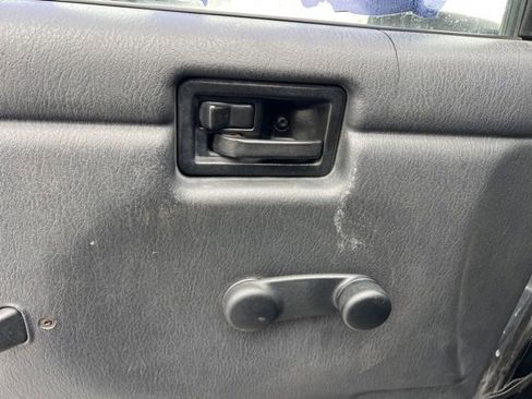 Used 2006 Jeep Wrangler X w/ Jeep 65th Anniversary Edition image 20