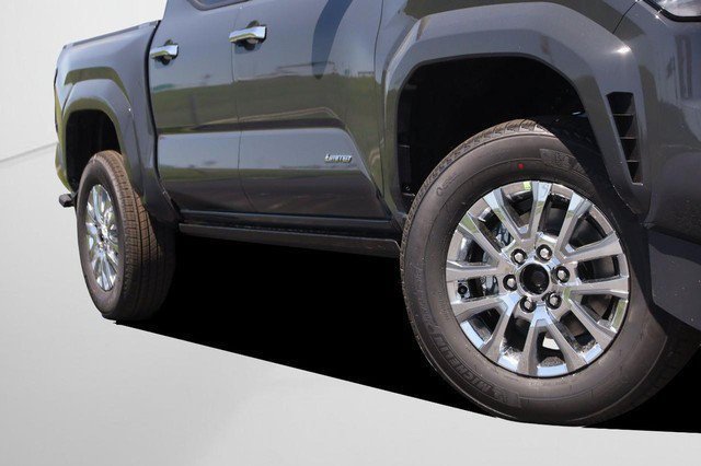 Certified 2026 Toyota Tacoma Limited AWD/4WD image 3