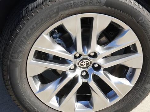 Used 2024 Toyota RAV4 XLE Premium FWD image 11