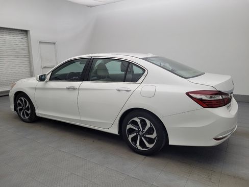 Used 2016 Honda Accord EX image 3