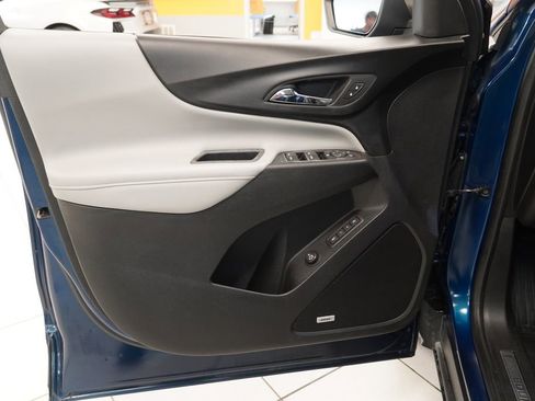 Used 2020 Chevrolet Equinox Premier AWD/4WD image 19