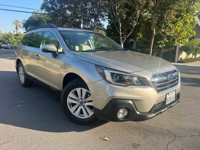 Used 2019 Subaru Outback 2.5i Premium w/ Popular Package #2