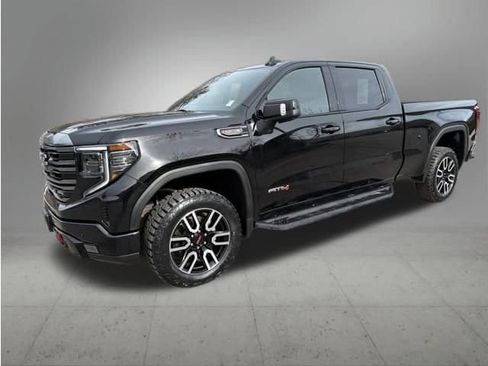 Used 2023 GMC Sierra 1500 AT4 w/ Technology Package image 1