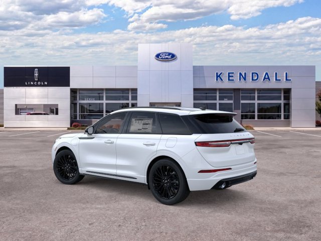New 2025 Lincoln Corsair Grand Touring w/ Jet Appearance Package AWD/4WD image 4